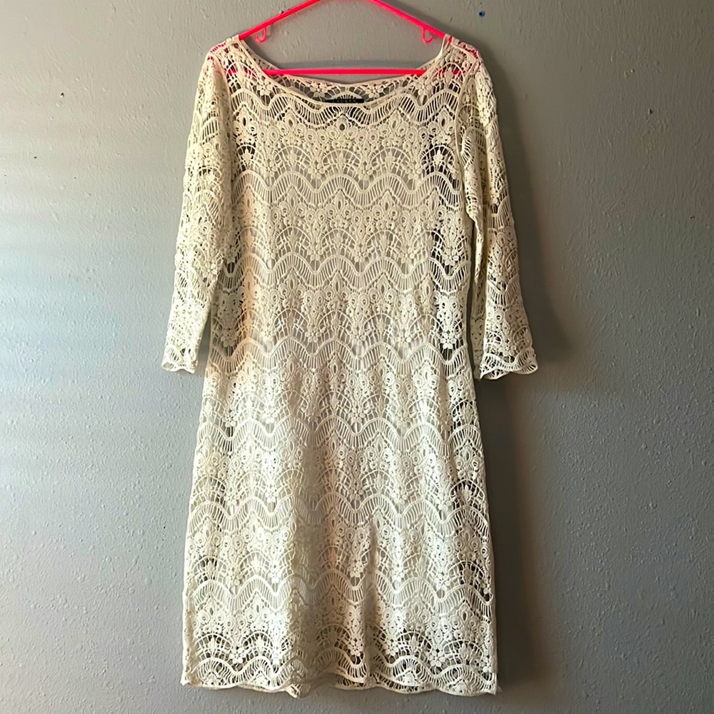 Beautiful mid length classy piece!
